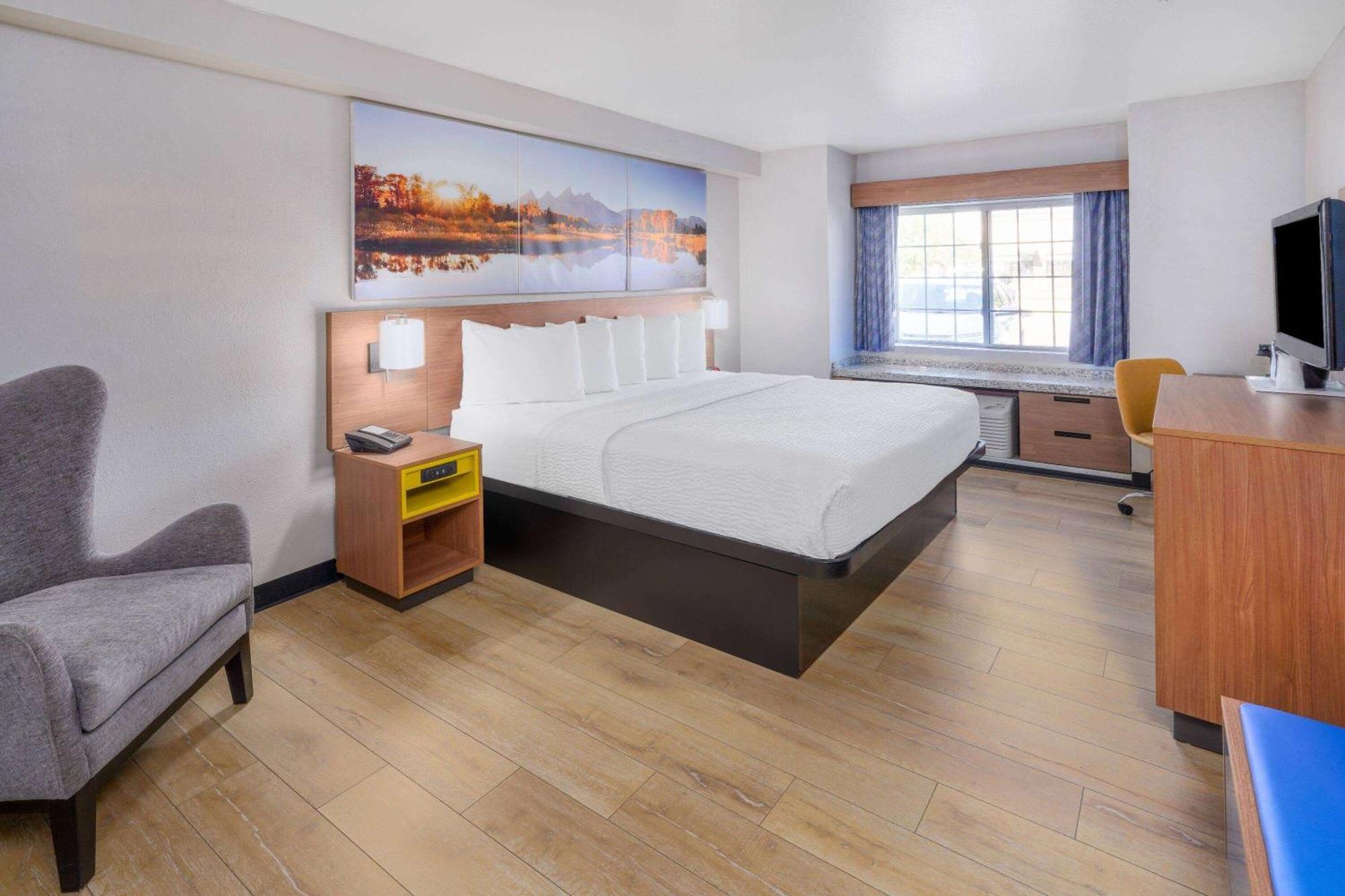 Days Inn & Suites By Wyndham Greeley Luaran gambar