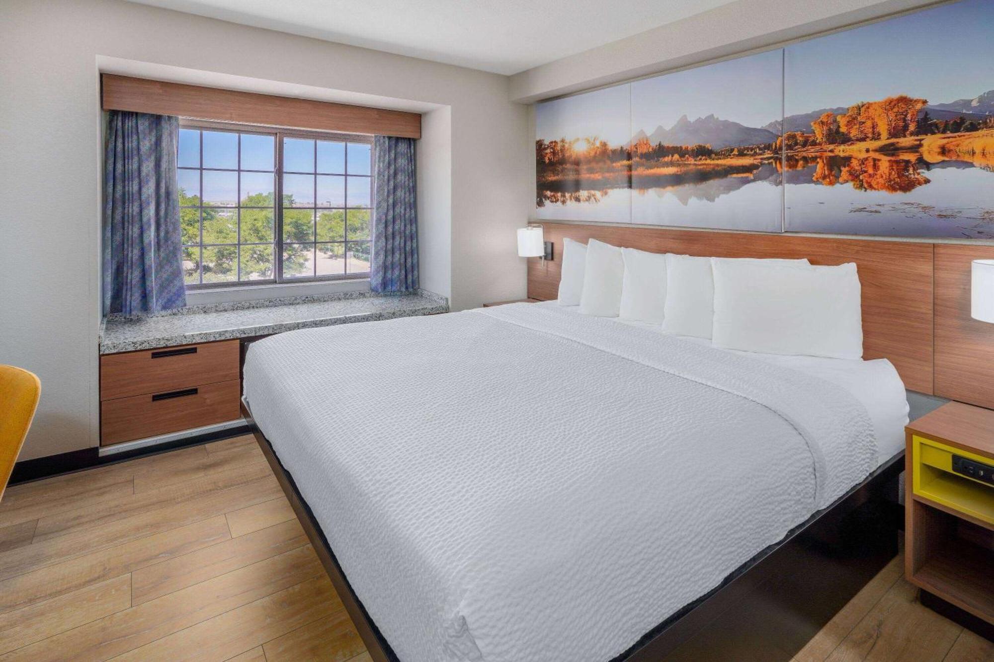 Days Inn & Suites By Wyndham Greeley Luaran gambar